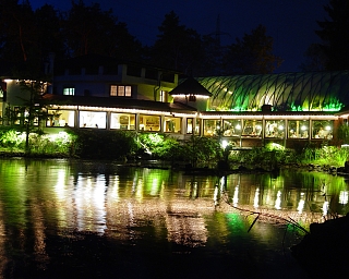 Restaurant Ansicht by Night 2 ergebnis
